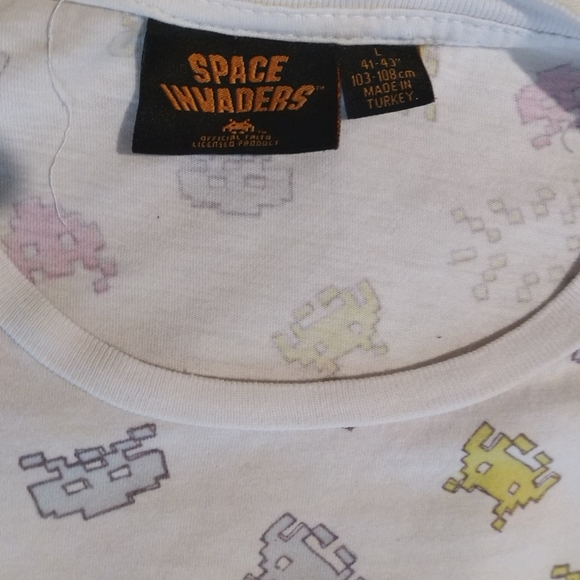 Space Invaders t-shirt - Picture 3 of 3